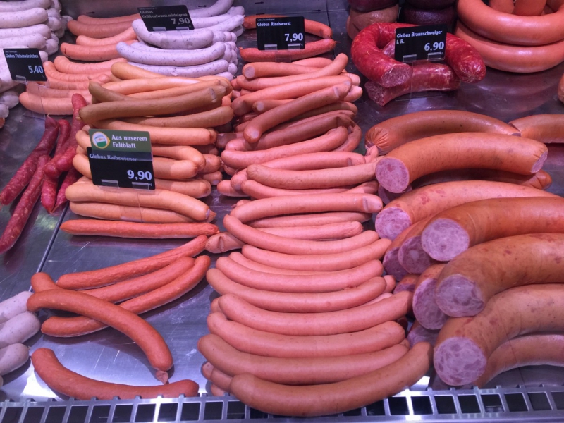 charcuterie-AMPUS-min_sausages_meat_butchery-1069321